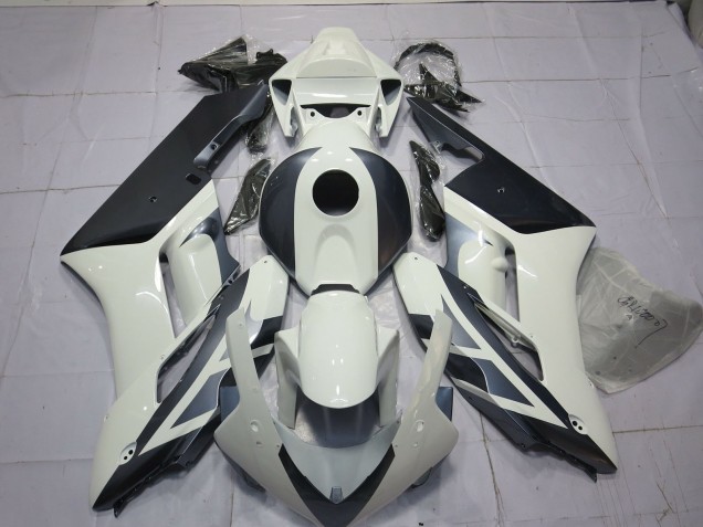 Blanco & Plata 2004-2005 Honda CBR1000RR Carenados Moto Blanco & Plata 2004-2005 Honda CBR1000RR Carenados Moto