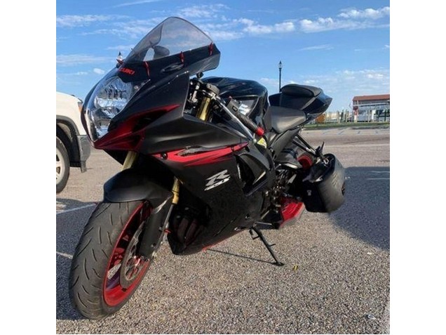 Comprar Carenados Moto Suzuki GSXR 600 / GSXR 750 2011-2024 - Negro Gris Rojo Línea