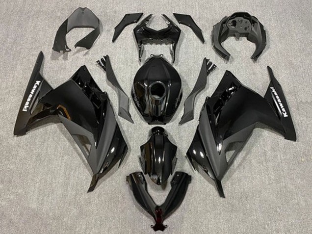 Comprar Carenados Moto Kawasaki EX300 2013-2024 - Negro Brillante Negro Mate